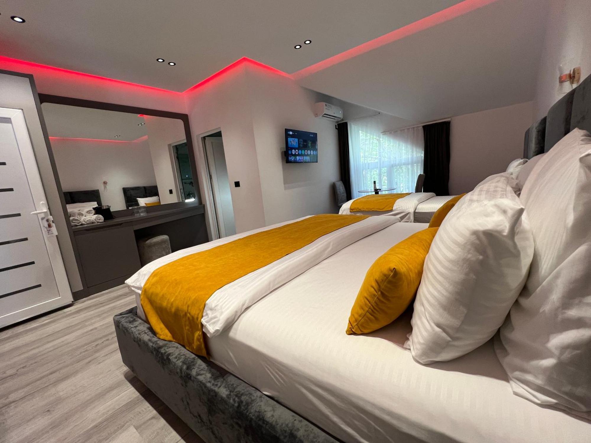 Breezy Hotel Valbone Luaran gambar